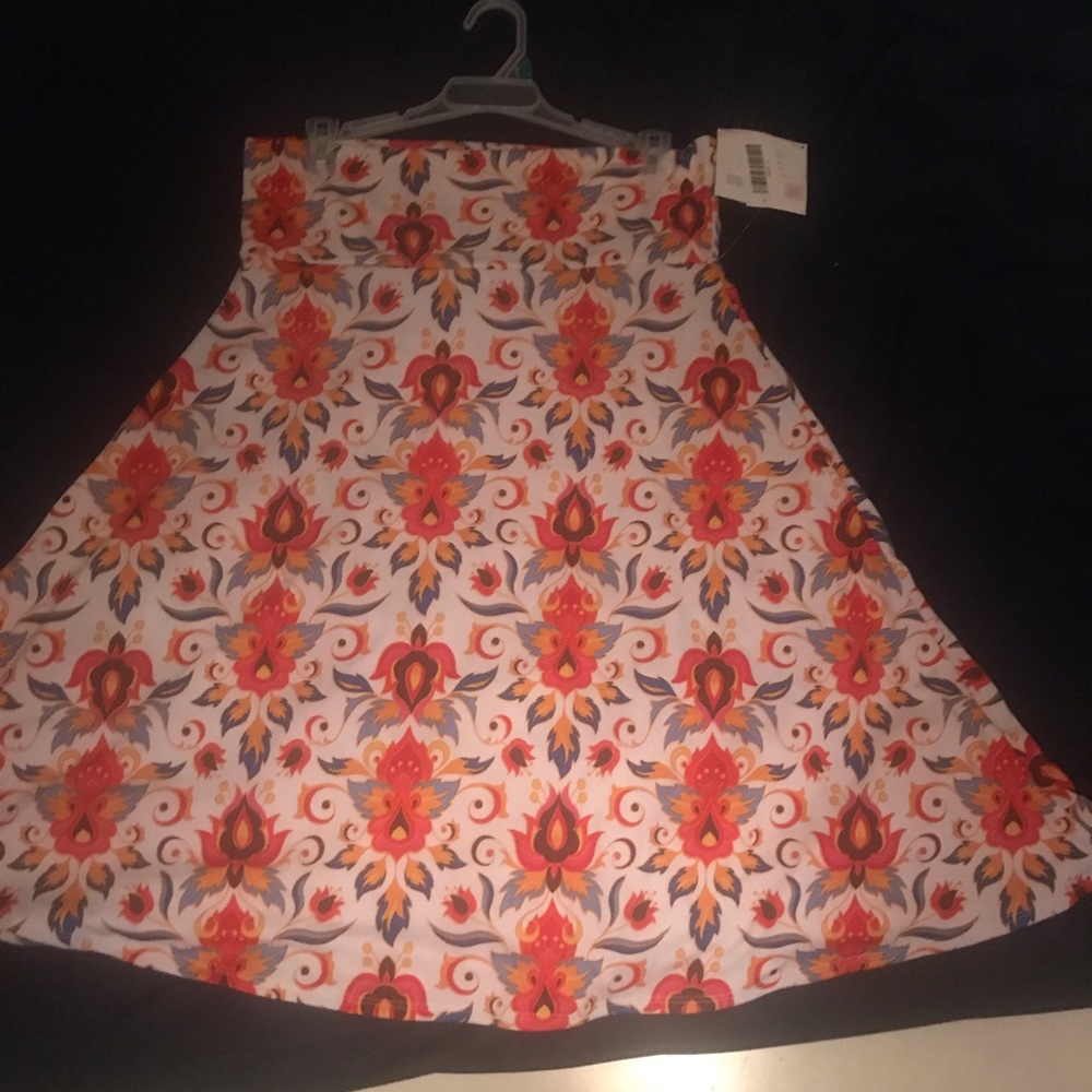 Brand new LuLaRoe skirt